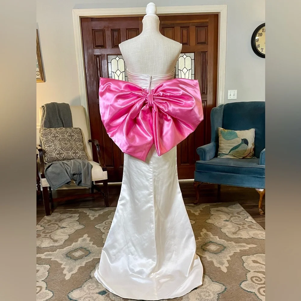 Sz 6 Sherri Hill Gown - Picture 3 of 4